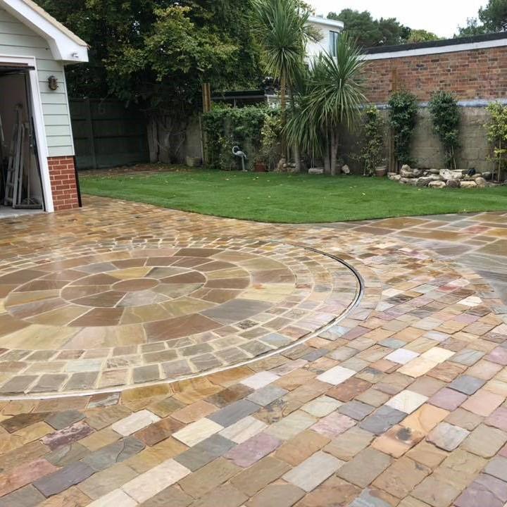 Savanna Sandstone Block Paving tan beige brown block paving slabs in back garden