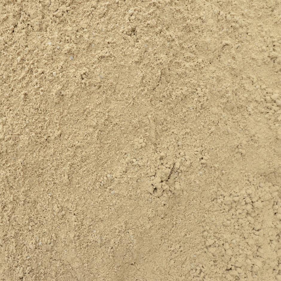 Washed plastering sand up-close