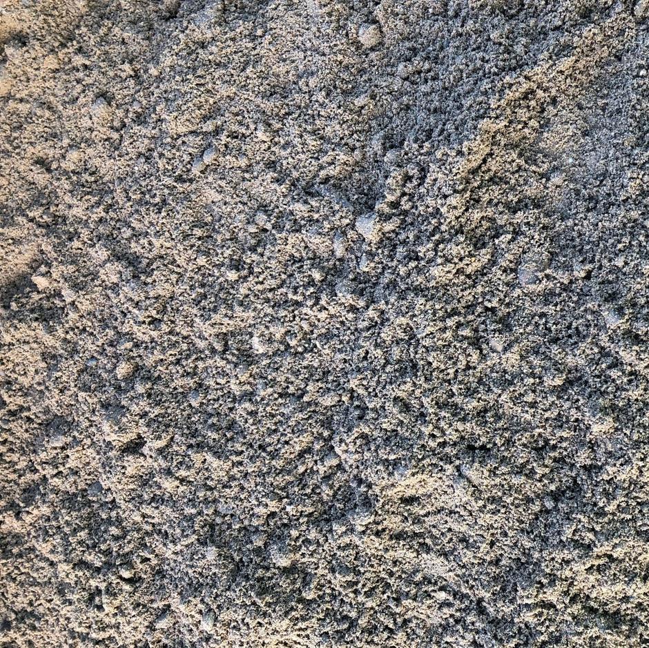 10mm turf dressing soil up close