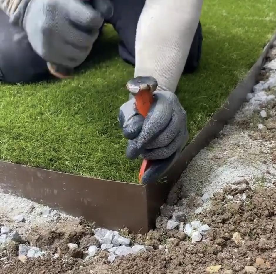 CORE 100mm Flexible Steel Edge, Powder Coated