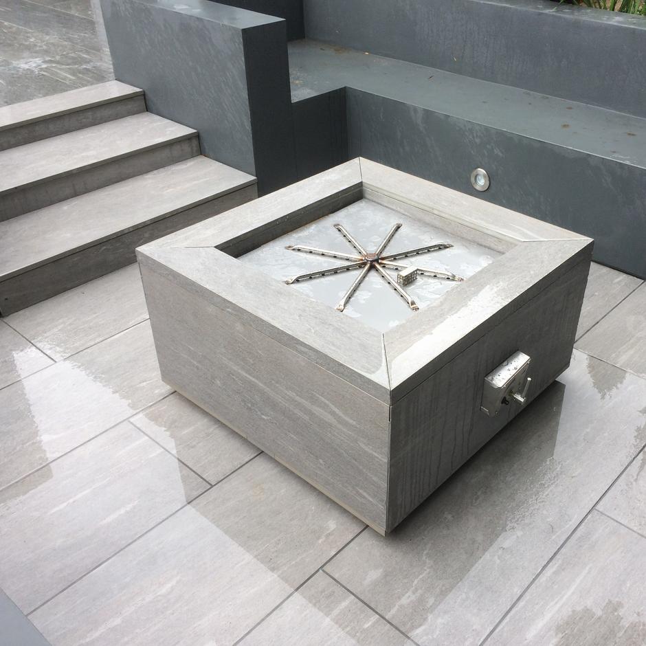 Brett Elegante Quartz Porcelain Paving, Greige