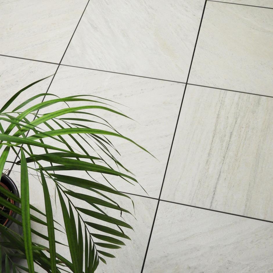 Brett Eclipse Porcelain Paving, Pulsar