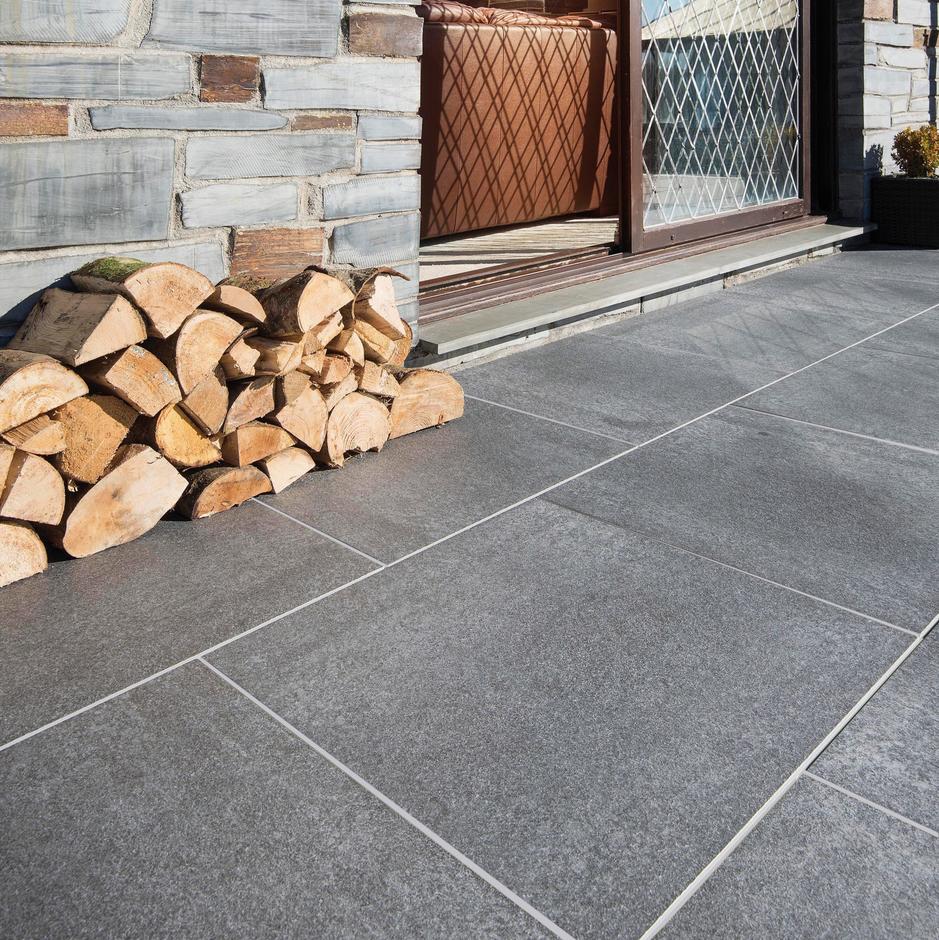 Brett Eclipse Porcelain Paving, Stellar