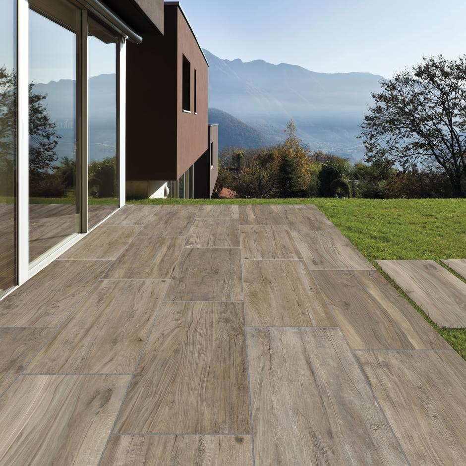 Hard Brown Porcelain Paving