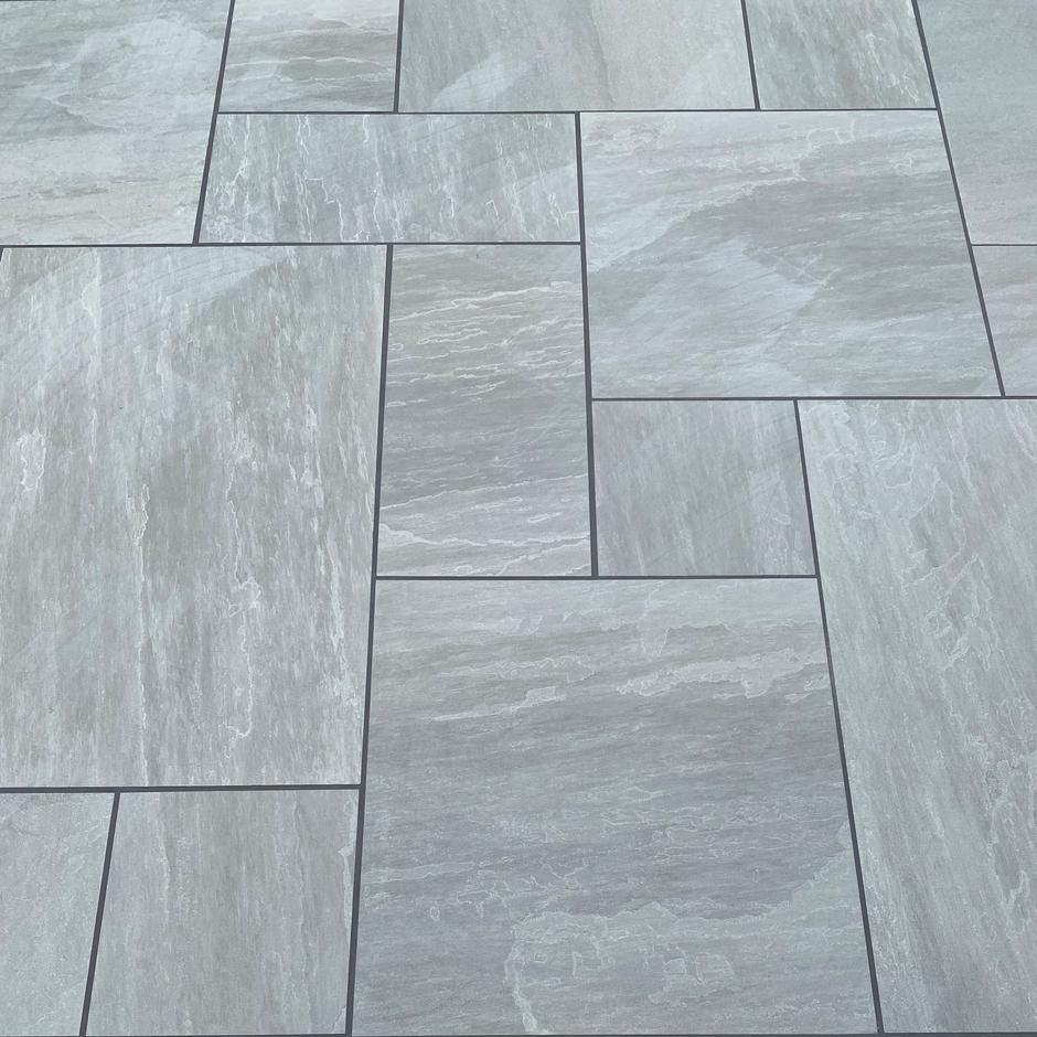 close up of grey porcelain paving patio pack