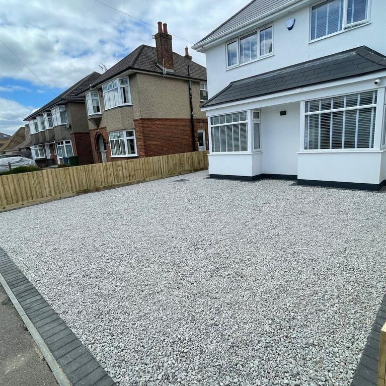 Silver Grey Chippings 20mm driveway