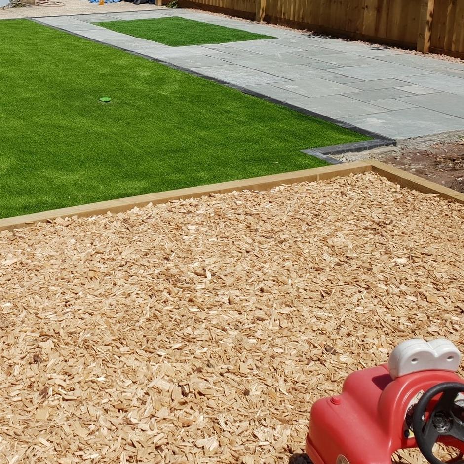 Play Chip BS Certified in garden