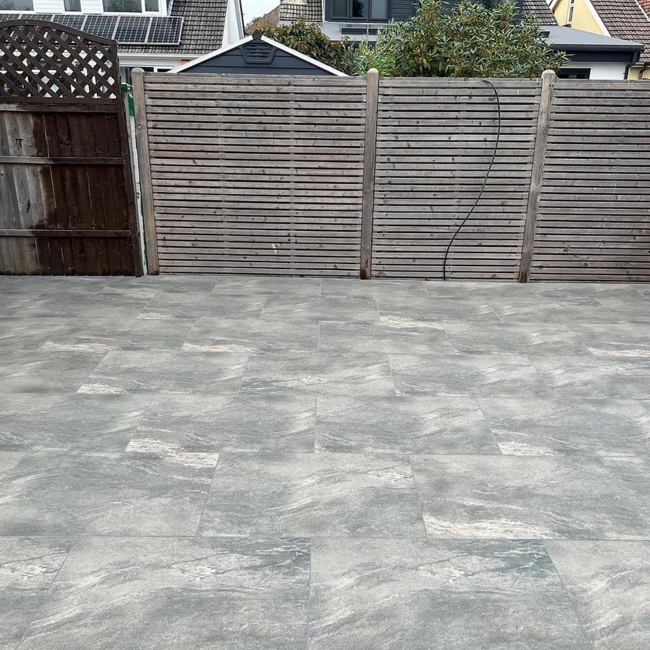 white and grey outdoor porcelain paving tiles