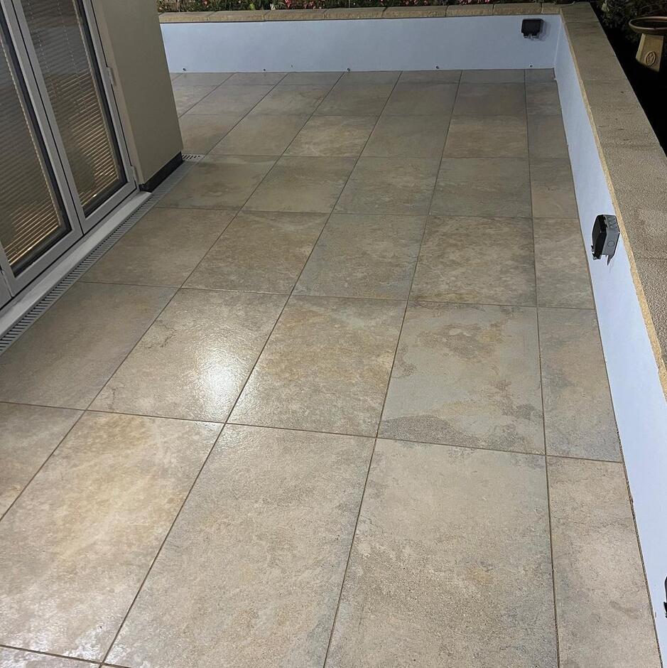 Rocca Citron Porcelain Paving
