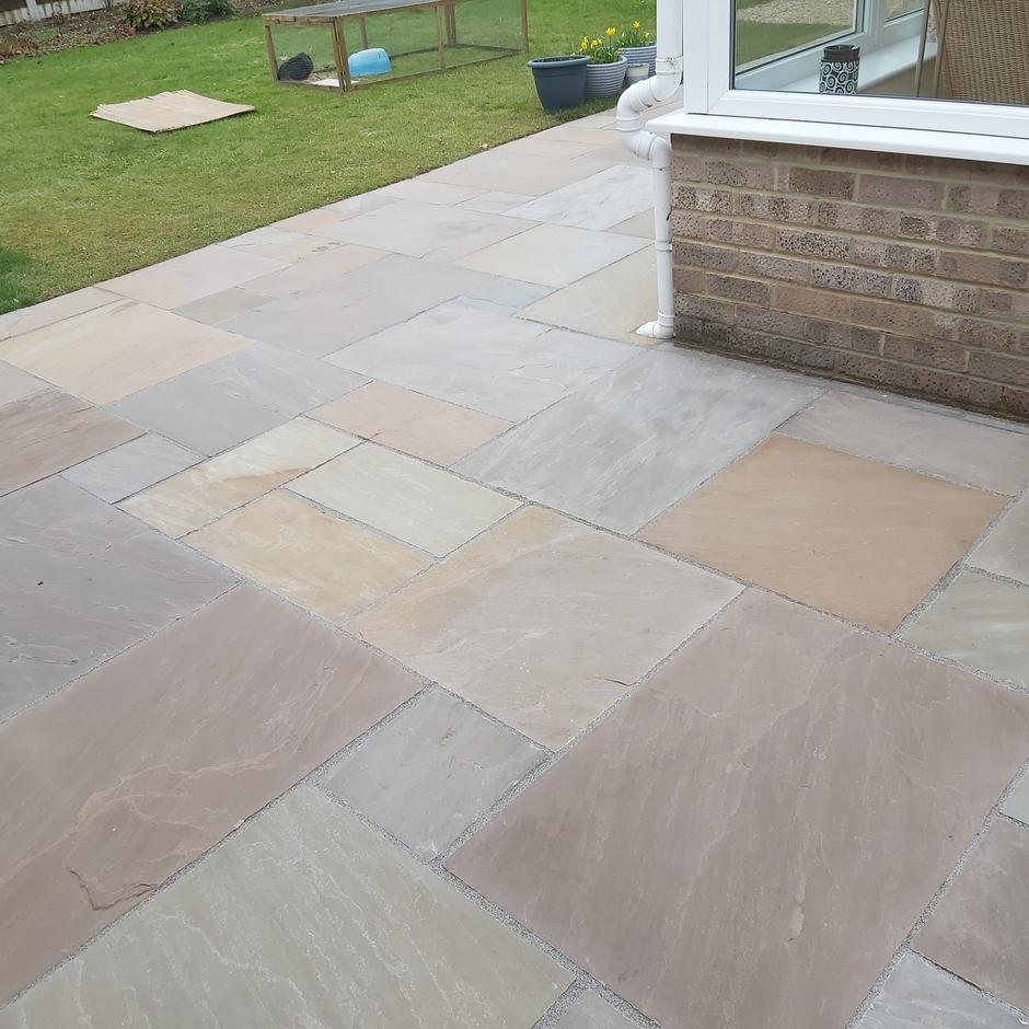 Fernlea Raj Green Sandstone Paving