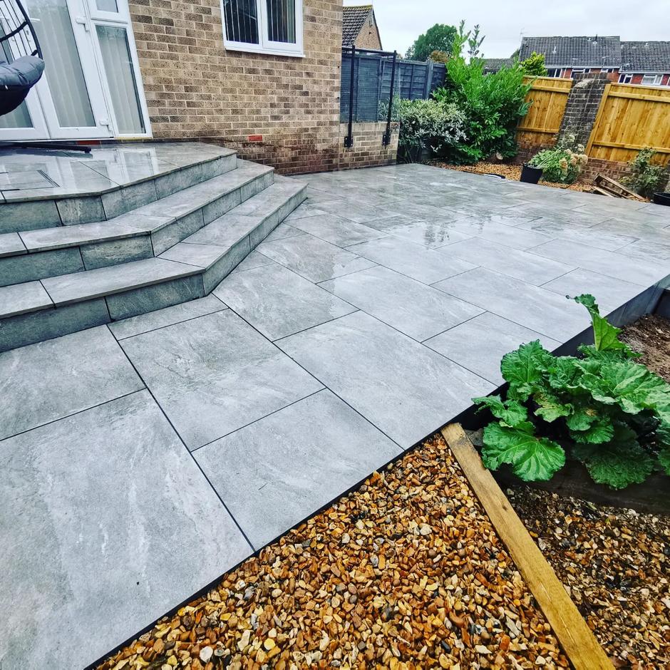 Sienna™ Jupiter Grey Porcelain Pavers