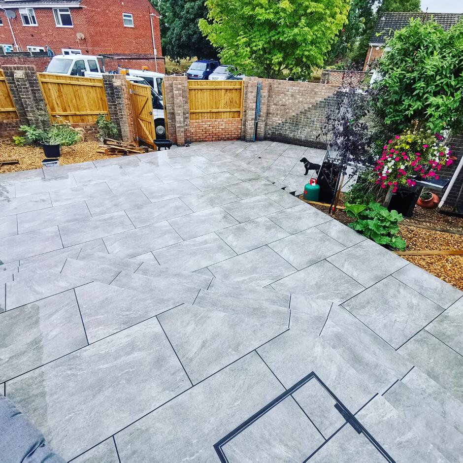 Sienna™ Jupiter Grey Porcelain Paving tiles