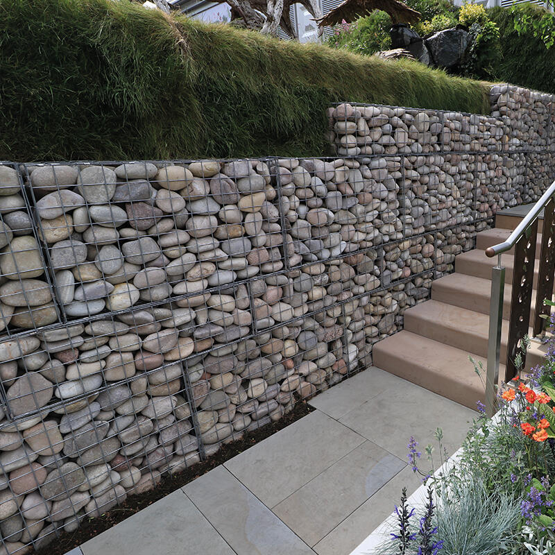 Scottish Boulders small size in gabion baskets