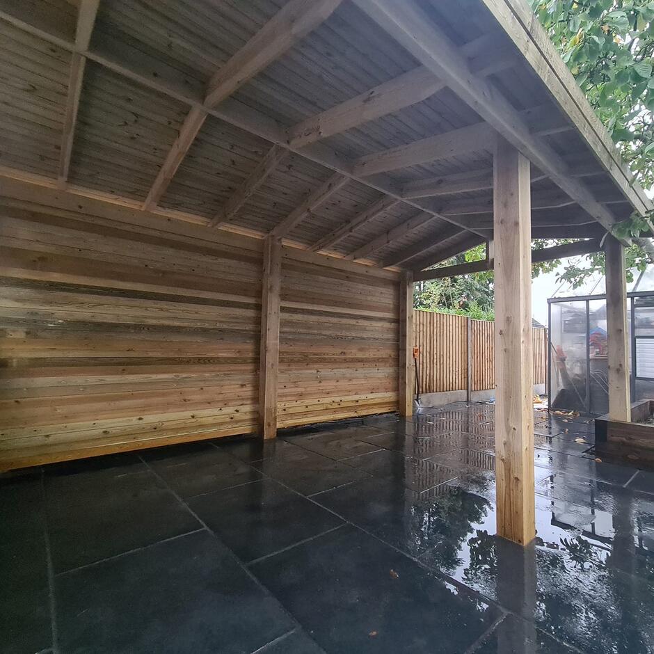 carbon black limestone paving with sleepers wet