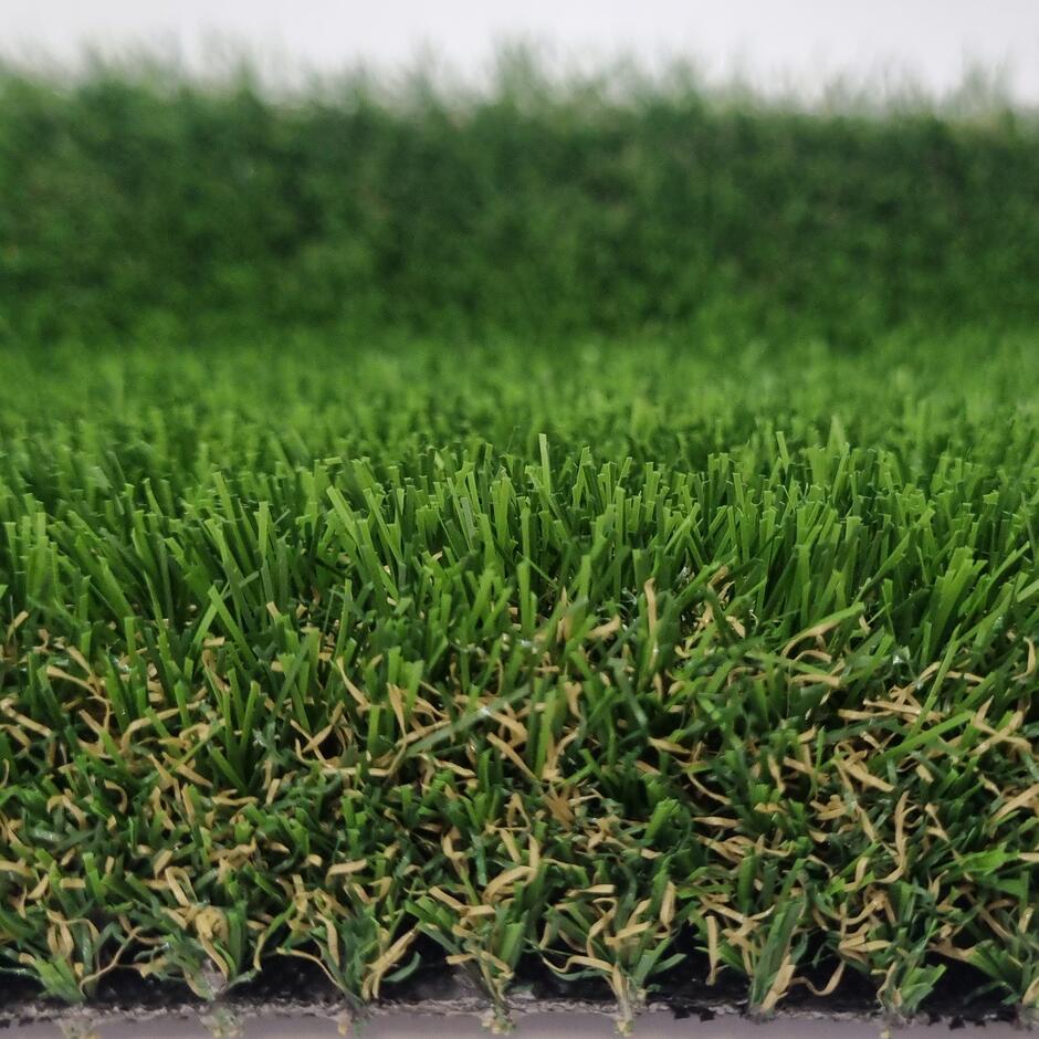 Royal Belgravia Artificial Plastic Grass 37mm thatch thickness
