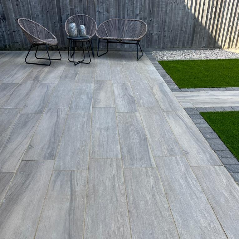 Woodland Pine Wood-Effect Porcelain Paving Planks laid outdoor relax area