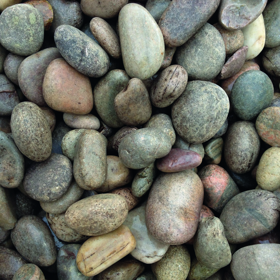 30-50mm scottish pebbles up-close dry