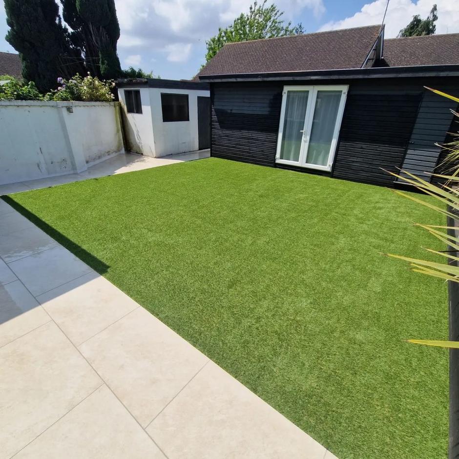 Sienna™ Quartz White Porcelain Paving light cream white patio slabs with artificial grass