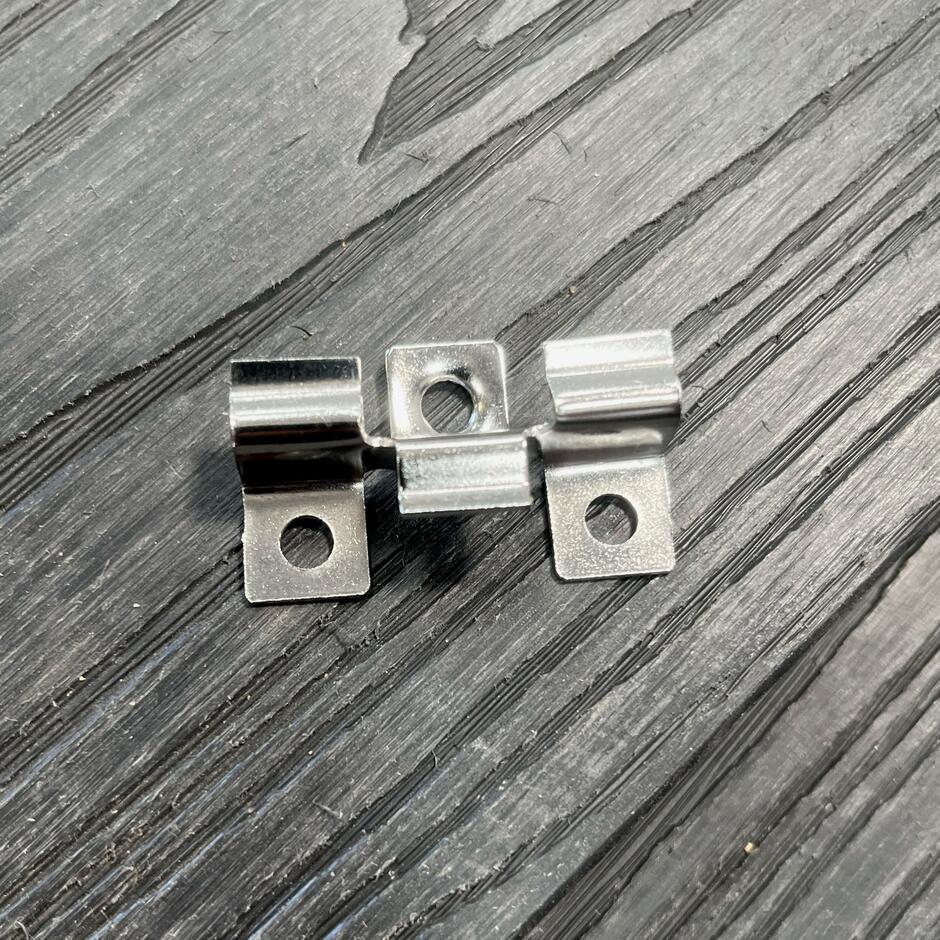 Wessex Mid Tee Clip and Screw Fixing for Composite Decking