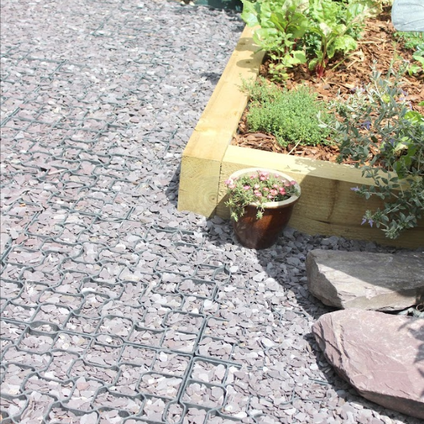 20mm plum slate with plum slate rockery and sleepers