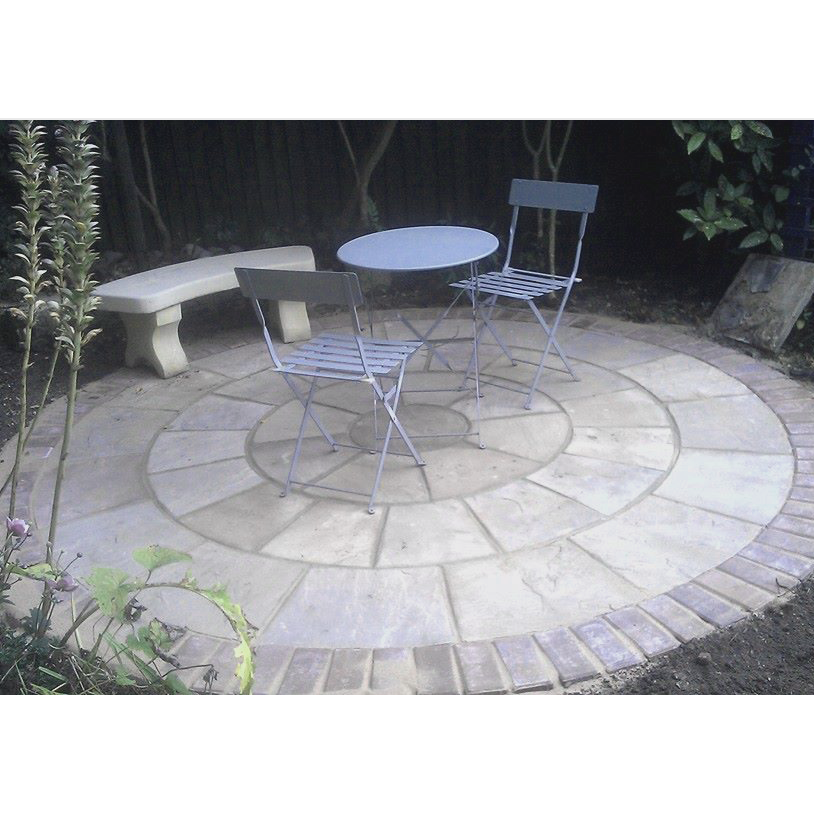 Umbra kandla grey sandstone circle kit with chairs