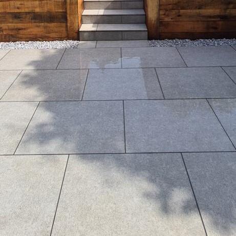 Natural silver grey porcelain paving slab; light grey porcelain paving slabs