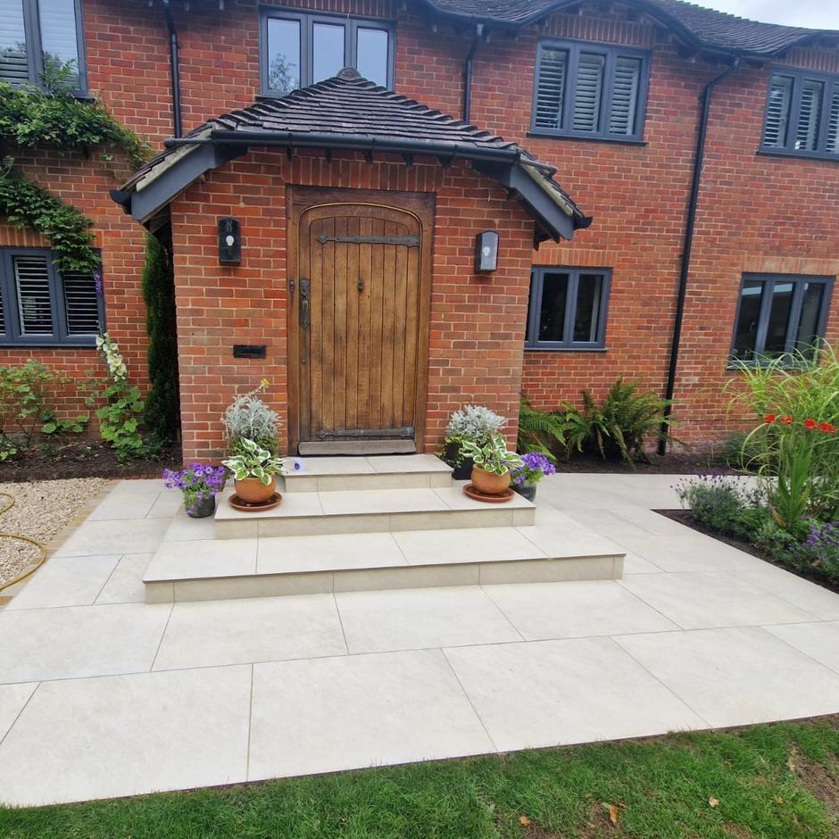 Sienna™ Quartz White Porcelain Paving; white porcelain tiles