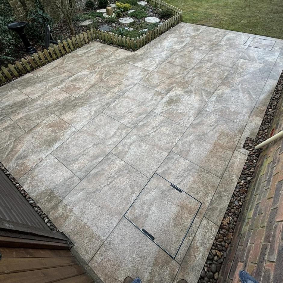 Sienna™ Caramel Mocha Porcelain Paving tan, cream paver slabs for patios