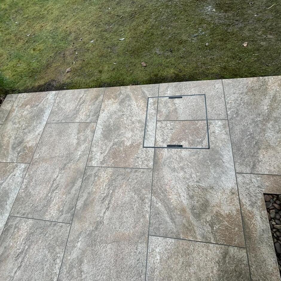 Sienna™ Caramel Mocha Porcelain Paving cream, light brown outdoor paving slabs