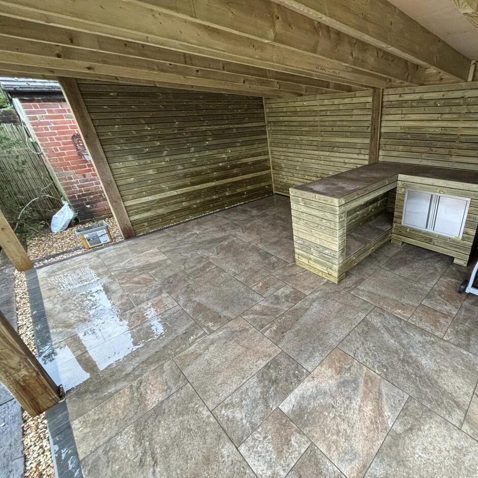 Sienna™ Caramel Mocha Porcelain Paving marbled outdoor garden slabs