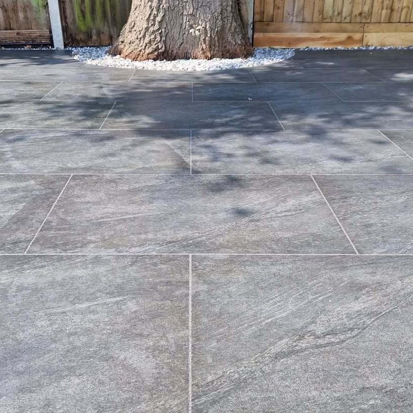 Sienna™ Anthracite Black Porcelain Paving deep grey paving tiles