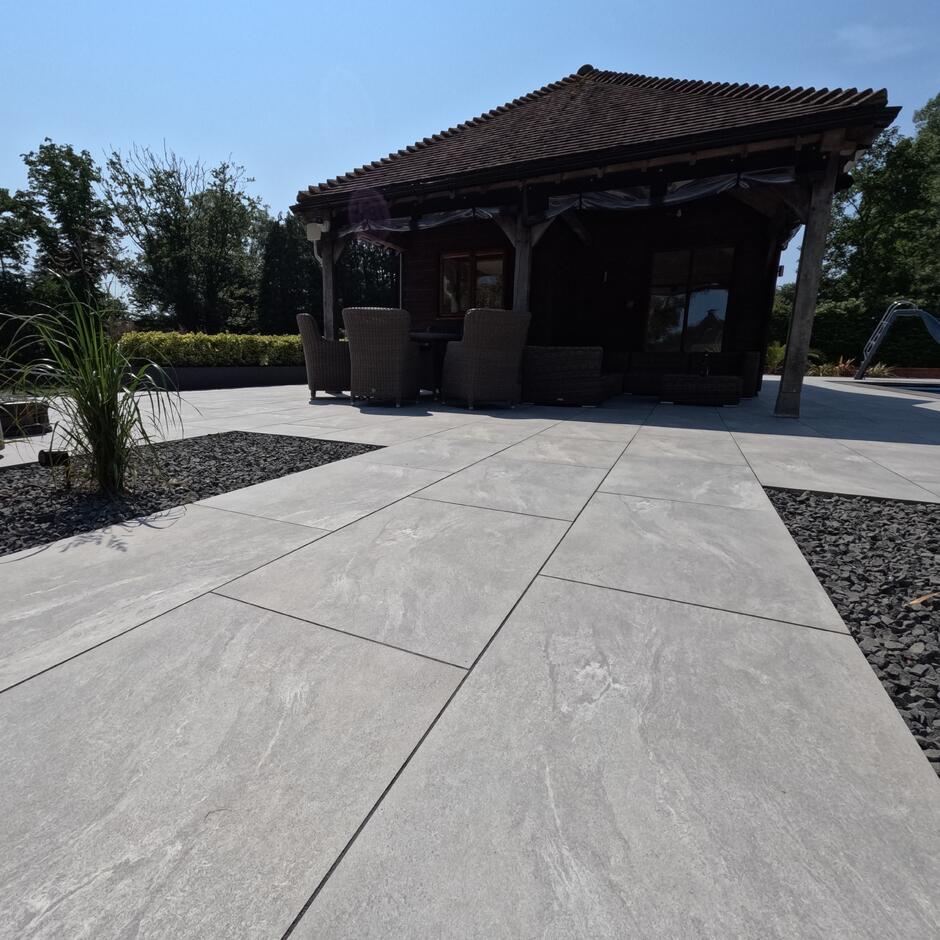 Sienna™ Jupiter Argent Porcelain Paving 600x900 tiles with grout
