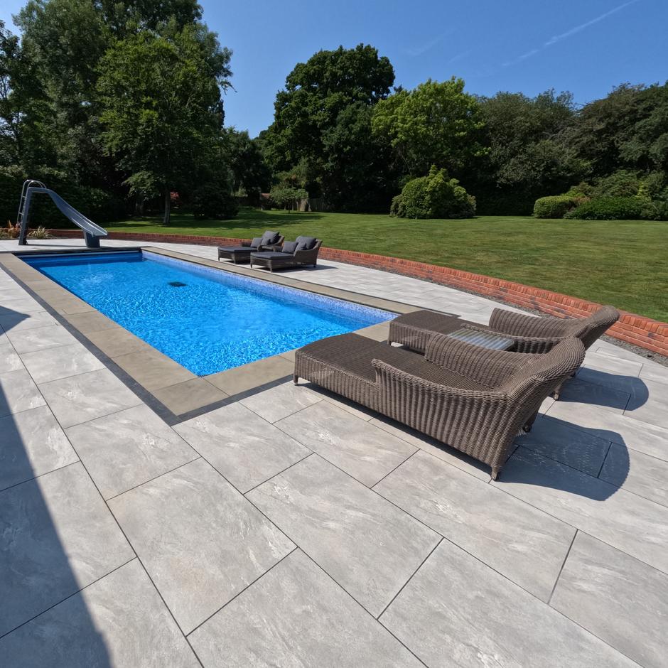 Sienna™ Jupiter Argent Porcelain Paving mid grey garden paving