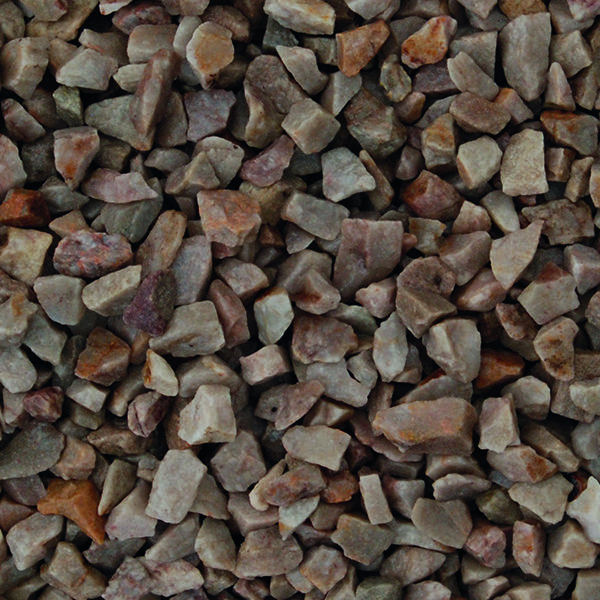 Heritage quartz chippings 14mm up-close wet