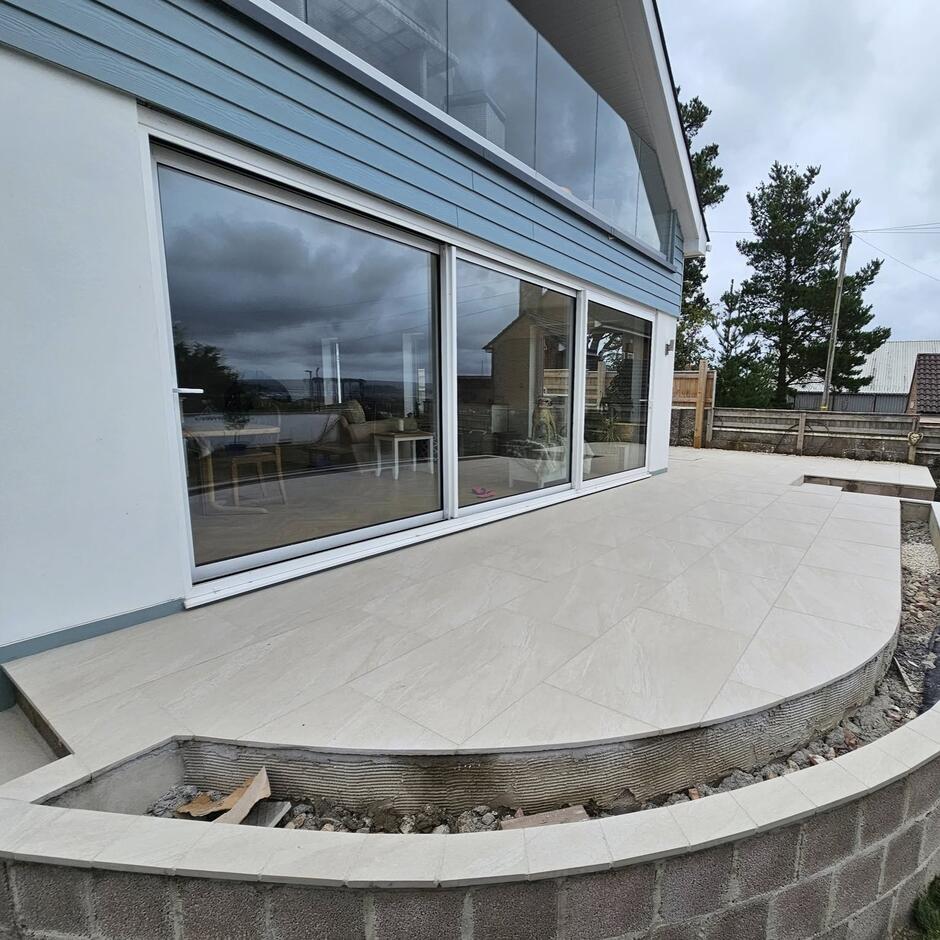 Sienna™ Sahara Beige Porcelain Paving