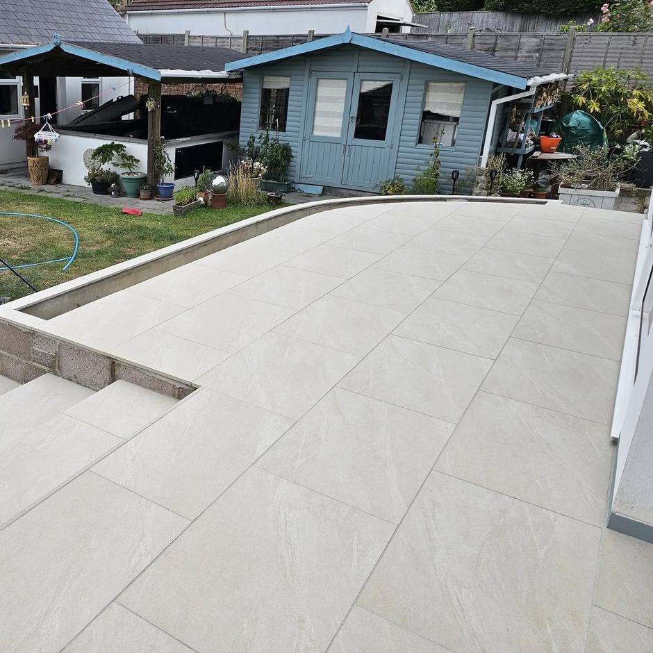 Sienna™ Sahara Beige Porcelain Paving