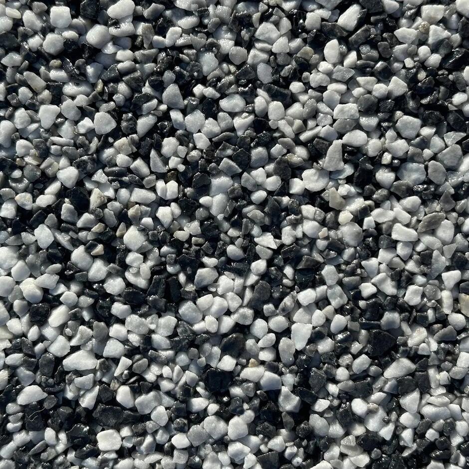 VUBA Resin bound aggregates black and white metropolis