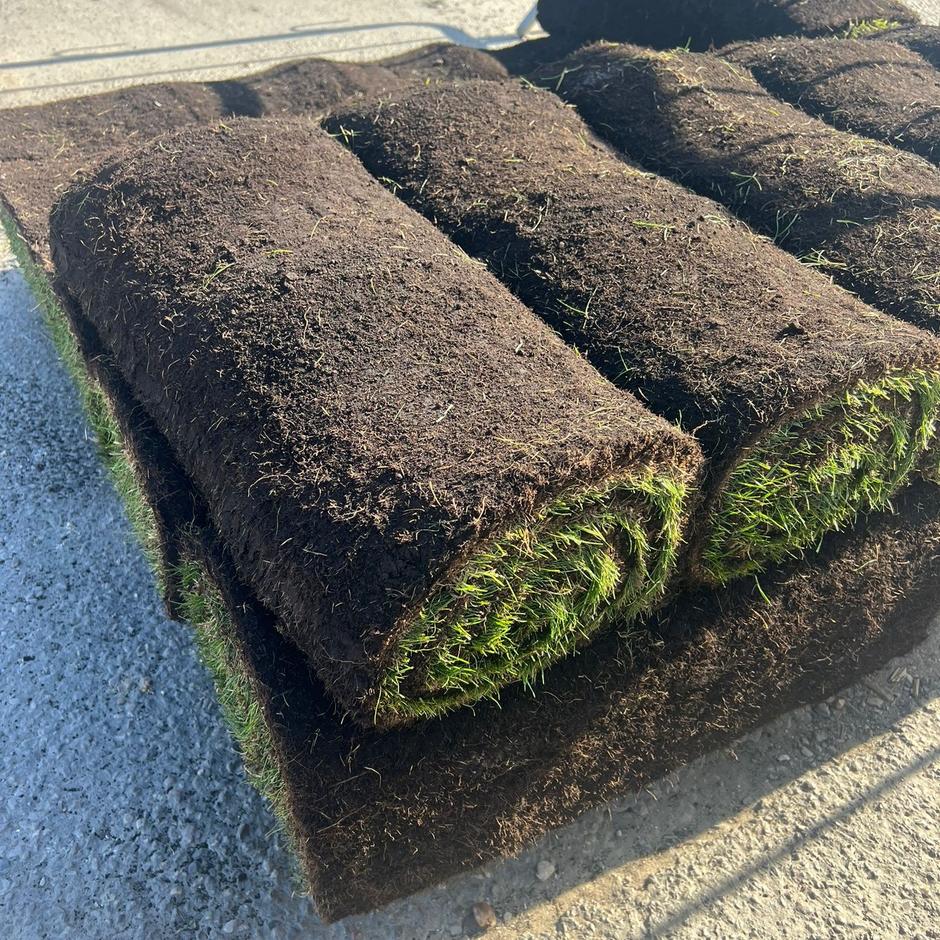 Wessex® Turf Rolls, depot display