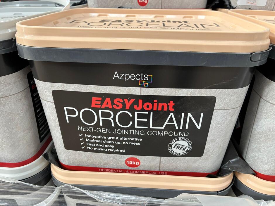 DISCOUNTED EASYJoint White Gold Porcelain Grout, 15kg tub display