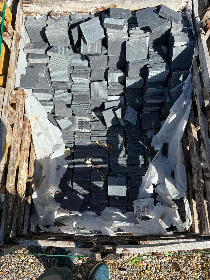 Carbon black limestone cobble setts cheap job lot