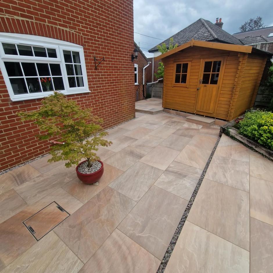 'Natural' Raveena Porcelain Paving garden steps