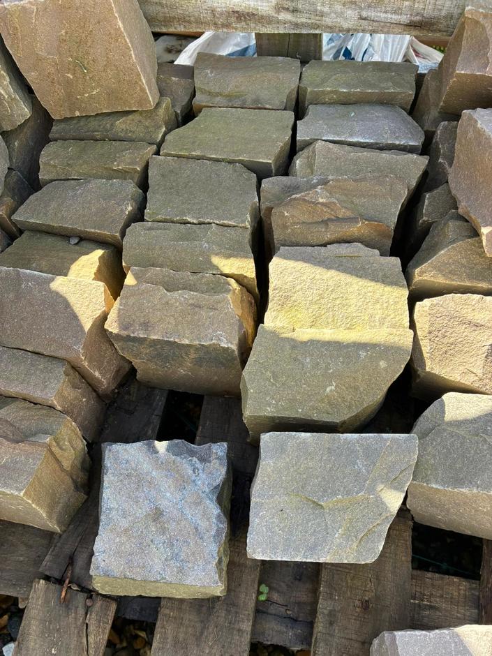 hand cut raj indian sandstone cobbles