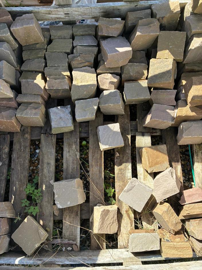 fernlea sandstone thick cut cobble setts