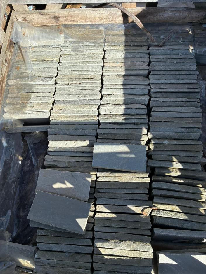 discounted 200 x 100 raj fernlea cobble setts