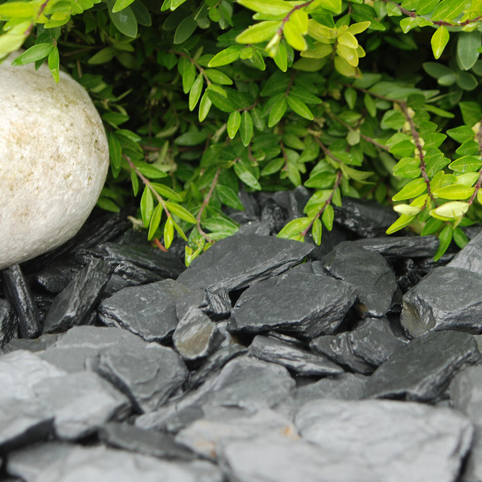 Black slate chippings cheap 40mm bulk bag