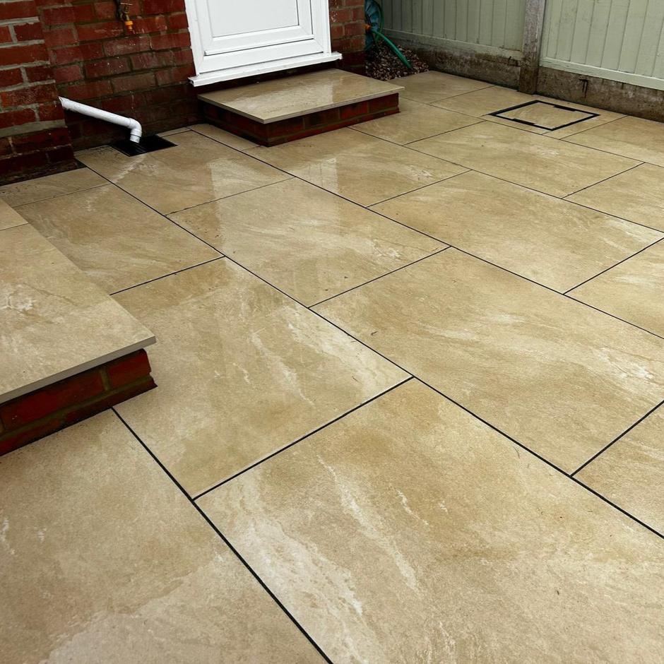 Azpects EASYJoint Basalt 12.5kg tub beige paving jointing project