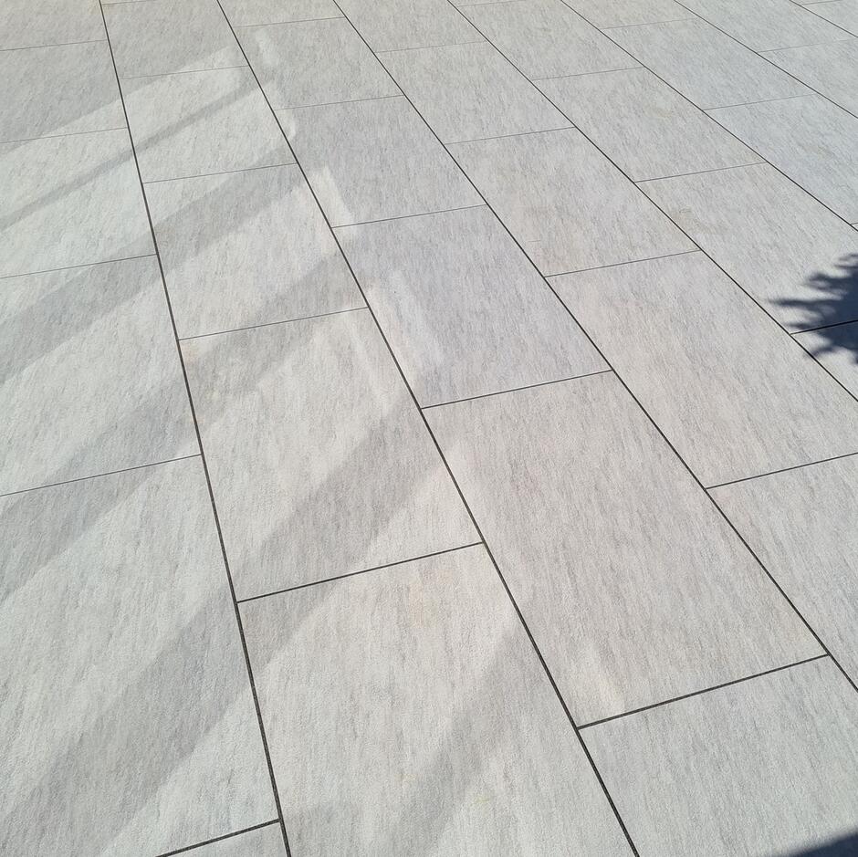 DISCOUNTED Quartz Grey Porcelain Paving, 600 x 600, 16.56m - Only 1 Pack Available